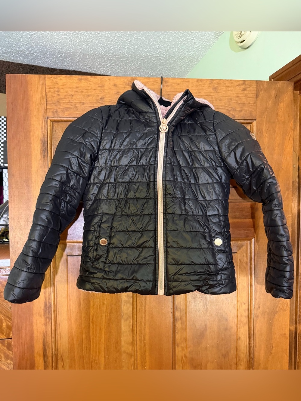 Michael Kors Girls 7/8 Black Puffer Jacket Pink Sherpa Hood Rose Gold